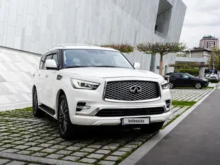 Infiniti QX80