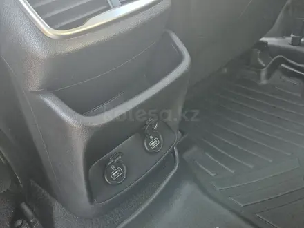 Hyundai Santa Fe 2020 года за 12 000 000 тг. в Актобе – фото 12
