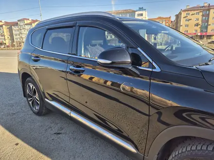 Hyundai Santa Fe 2020 года за 12 000 000 тг. в Актобе – фото 7