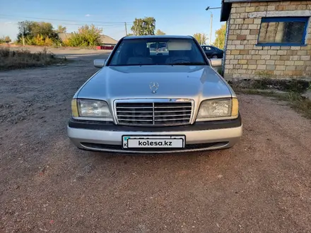 Mercedes-Benz C 180 1996 года за 2 600 000 тг. в Караганда