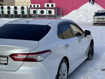 Toyota Camry 2020 года за 13 500 000 тг. в Астана – фото 7