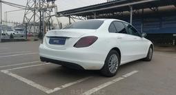 Mercedes-Benz C 180 2018 года за 13 200 000 тг. в Алматы – фото 2