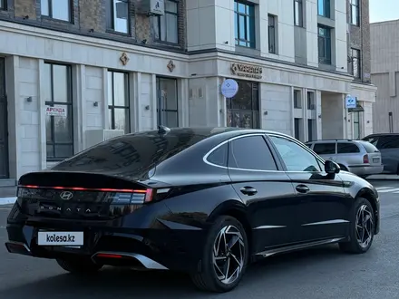 Hyundai Sonata 2023 года за 14 000 000 тг. в Караганда – фото 3