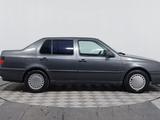 Volkswagen Vento 1993 года за 1 590 000 тг. в Астана – фото 4