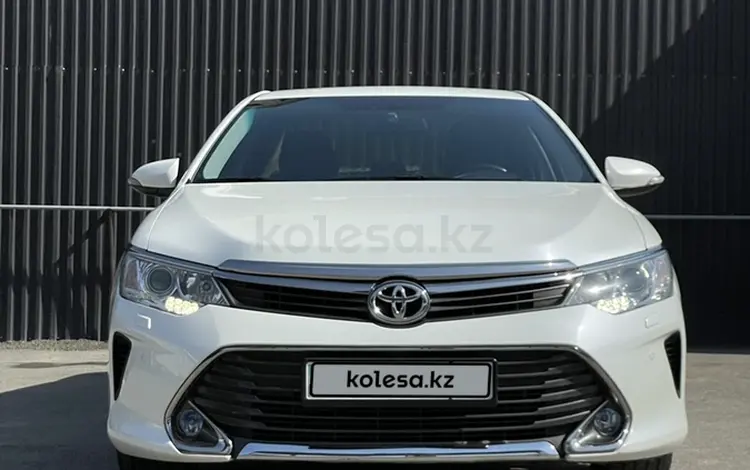 Toyota Camry 2015 года за 12 800 000 тг. в Шымкент