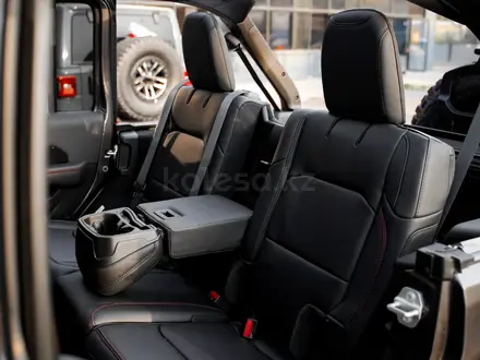 Jeep Wrangler Rubicon X 2026 года за 47 500 000 тг. в Алматы – фото 39