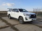 Toyota Hilux 2021 года за 15 800 000 тг. в Аксай – фото 2