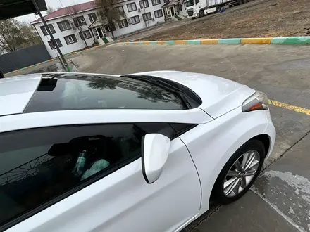 Hyundai Elantra 2015 года за 4 400 000 тг. в Атырау – фото 3