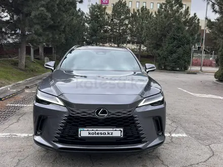 Lexus RX 350 2023 года за 40 000 000 тг. в Алматы – фото 2