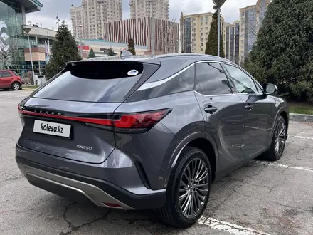 Lexus RX 350 2023 года за 40 000 000 тг. в Алматы – фото 4