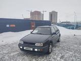 Volkswagen Golf 1994 годаfor1 150 000 тг. в Астана