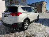 Toyota RAV4 2014 годаfor9 800 000 тг. в Балхаш – фото 3