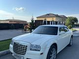 Chrysler 300C 2005 годаүшін4 800 000 тг. в Усть-Каменогорск – фото 2