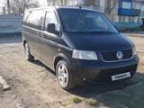 Volkswagen Caravelle 2006 года за 8 000 000 тг. в Степногорск – фото 2