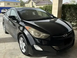 Hyundai Elantra, 2011
