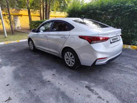 Hyundai Accent 2017 года за 5 150 000 тг. в Караганда – фото 3