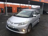 Toyota Estima 2010 года за 7 600 000 тг. в Семей