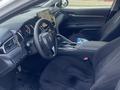 Toyota Camry 2023 года за 16 500 000 тг. в Актау – фото 13