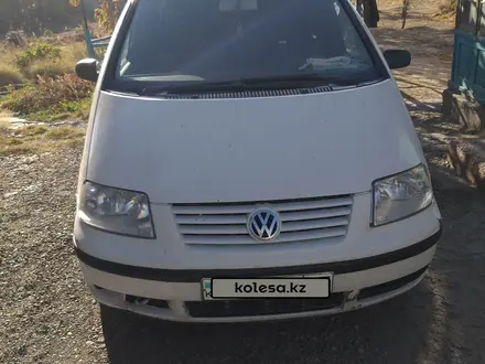 Volkswagen Sharan 2002 года за 2 500 000 тг. в Туркестан