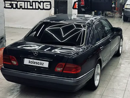 Mercedes-Benz E 200 1997 года за 4 500 000 тг. в Кокшетау – фото 8