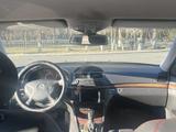 Mercedes-Benz E 220 2002 годаүшін3 600 000 тг. в Тараз – фото 4