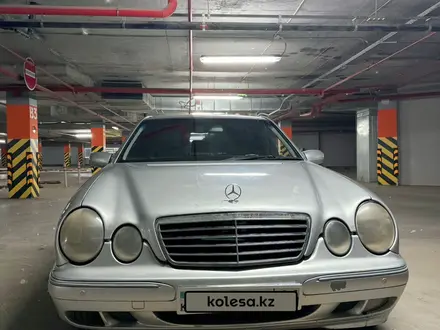 Mercedes-Benz E 200 2001 года за 3 200 000 тг. в Павлодар – фото 3