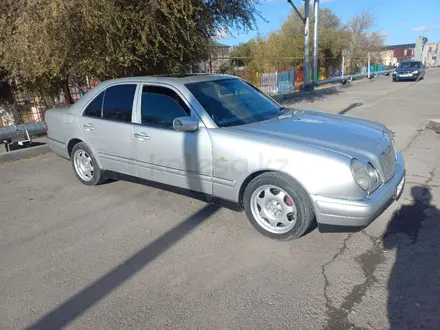 Mercedes-Benz E 230 1996 года за 2 000 000 тг. в Шаульдер