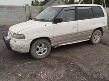 Mazda MPV, 1995