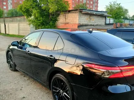 Toyota Camry 2019 года за 16 000 000 тг. в Астана – фото 2