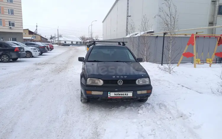 Volkswagen Golf 1993 годаfor1 250 000 тг. в Астана