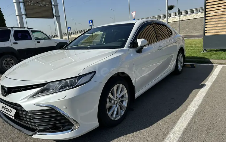 Toyota Camry 2023 годаүшін17 500 000 тг. в Алматы