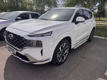 Hyundai Santa Fe 2021 года за 16 500 000 тг. в Астана