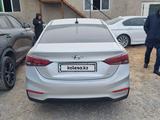 Hyundai Accent 2019 года за 6 500 000 тг. в Шымкент – фото 2