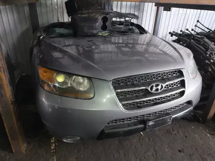 Hyundai Santa Fe фары оригинал за 45 000 тг. в Алматы