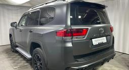 Toyota Land Cruiser Prestige 2022 года за 42 700 000 тг. в Алматы – фото 2