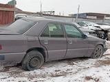 Mercedes-Benz E 260 1992 годаүшін600 011 тг. в Актау – фото 2