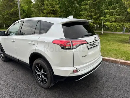 Toyota RAV4 2018 года за 11 000 000 тг. в Астана – фото 6