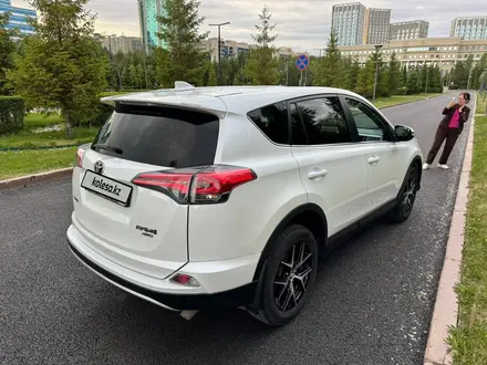 Toyota RAV4 2018 года за 11 000 000 тг. в Астана – фото 7