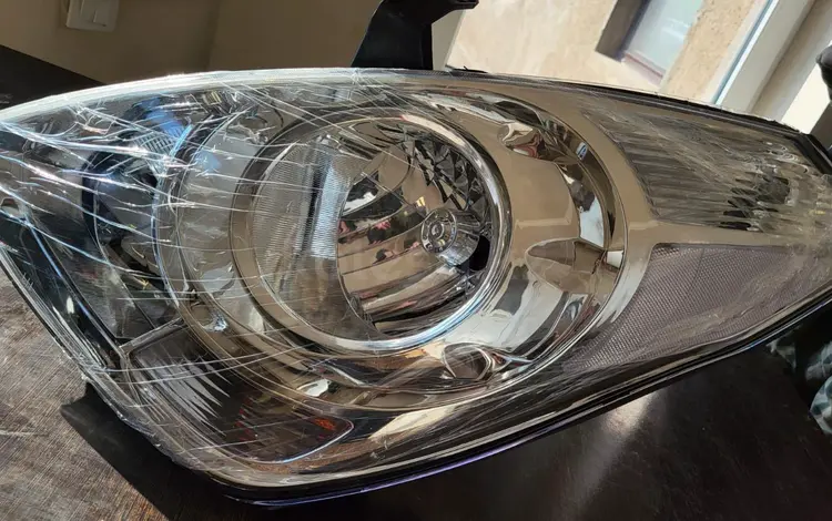 Передние фары на Hyundai H1 за 500 тг. в Шымкент