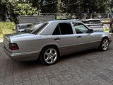 Mercedes-Benz E 280 1995 года за 3 700 000 тг. в Шымкент – фото 4
