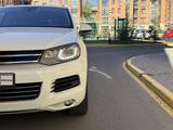 Volkswagen Touareg 2012 года за 8 900 000 тг. в Караганда – фото 3