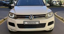Volkswagen Touareg 2012 года за 8 900 000 тг. в Караганда – фото 2