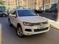 Volkswagen Touareg 2012 года за 8 900 000 тг. в Караганда – фото 2