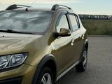 Renault Sandero Stepway 2015 годаүшін5 800 000 тг. в Усть-Каменогорск – фото 4