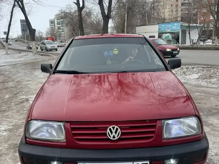 Volkswagen Vento 1993 года за 1 500 000 тг. в Уральск