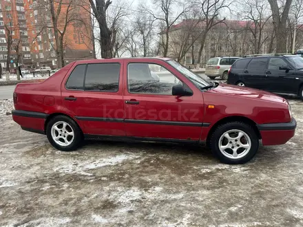 Volkswagen Vento 1993 года за 1 500 000 тг. в Уральск – фото 6