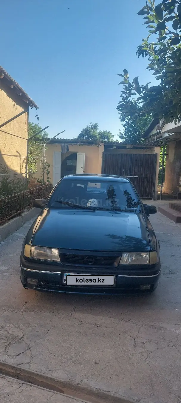 Opel Vectra, 1995