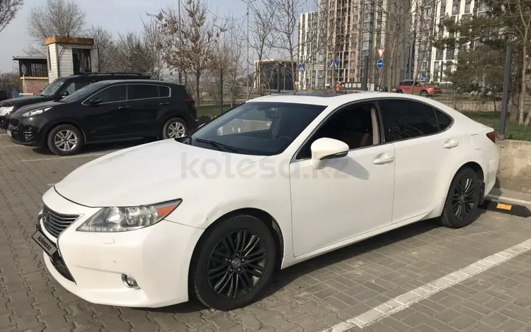 Lexus ES 250 2014 годаүшін10 000 000 тг. в Алматы