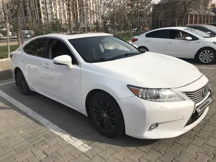 Lexus ES 250 2014 года за 10 000 000 тг. в Алматы – фото 2
