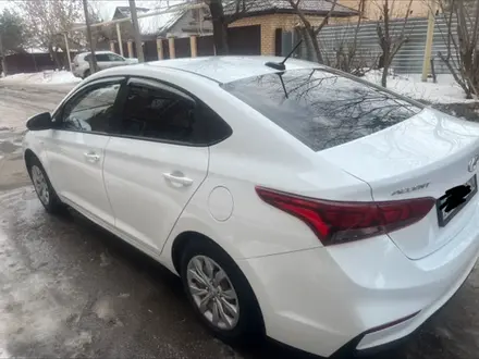 Hyundai Accent 2019 года за 6 700 000 тг. в Костанай – фото 2